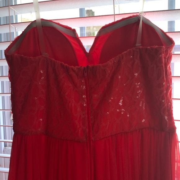 Formal Dress - Picture 3 of 3